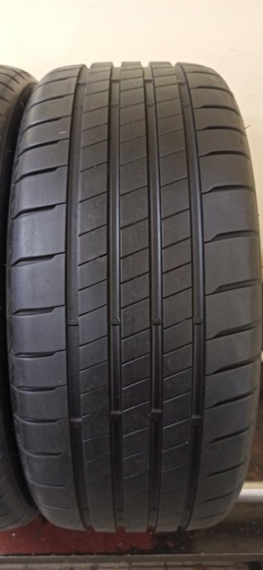 Bridgestone Potenza S005 225/40 R18 92Y 5,5 mm (Použité)