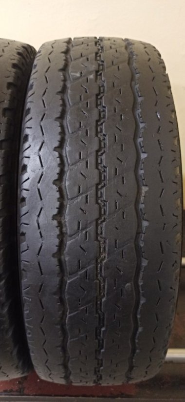 Bridgestone Duravis 215/70 R15C 109/107S 4,5 mm (Bazarové)