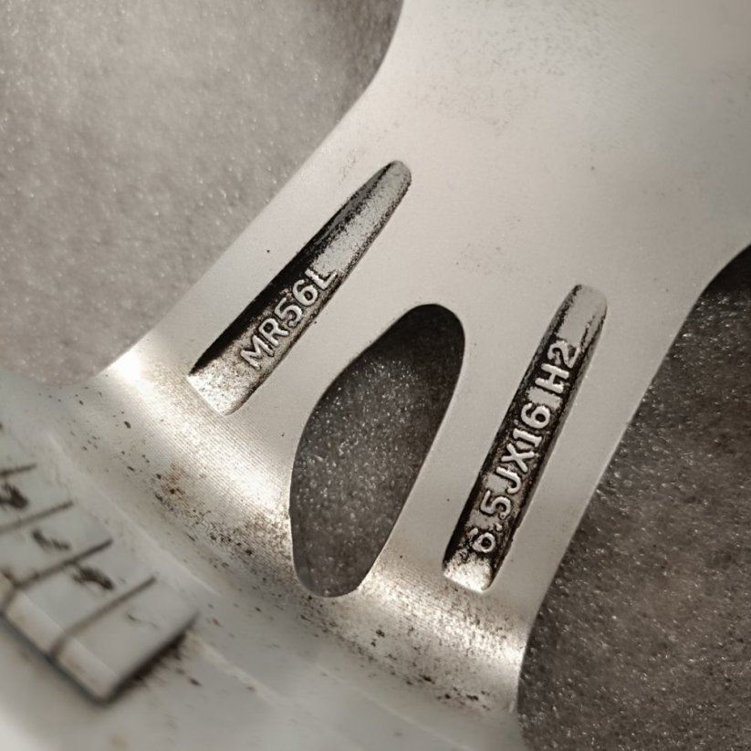 Originální alu kola na Hyundai 6,5Jx16'' , ET45