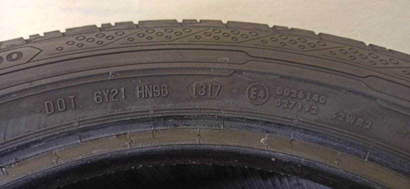 Continental VanContact 195/65 R16C 104/102T 6-7mm (Bazarové)
