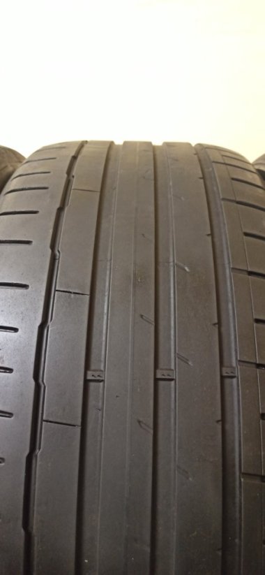 Hankook Ventus S1 EVO 255/45 R19 104W 3,5-4,5mm (Bazarové)