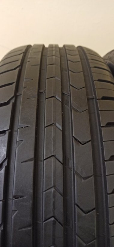 Vredestein Ultrac 205/55 R16 95W 6,5 mm (Použité)