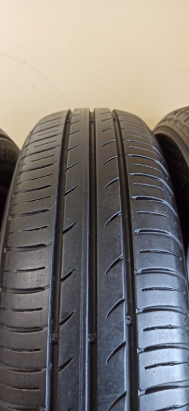 Kumho 165/70 R14 81T 5mm (Použité)