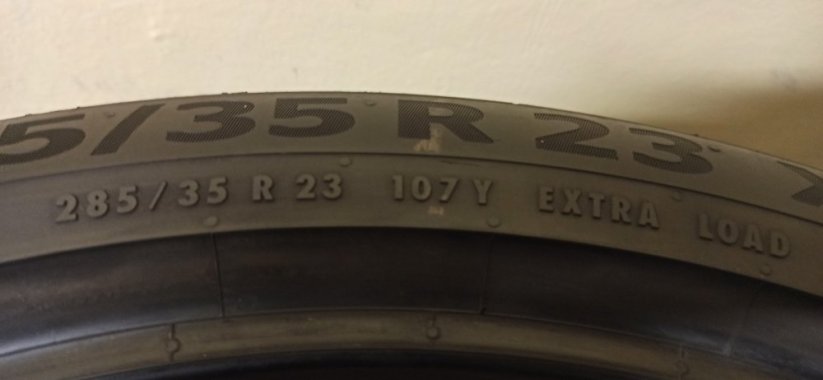 Continental Sport Contact 285/35 R23 107Y 4,5 mm (Použité)