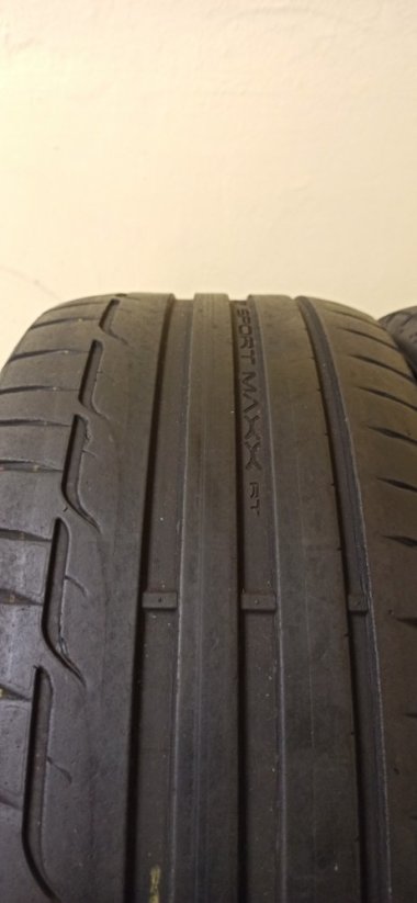 Dunlop Sport 225/45 R17 91W 3 - 4 mm (Bazarové)