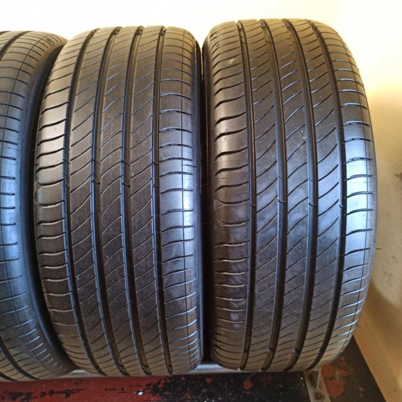 Michelin Primacy 4 215/55 R18 99V 5,5-6,5mm TOP (Bazarové)