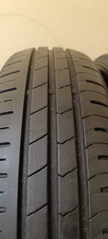 Hankook Kinergy Eco 165/70 R14 81T 5-5,5 mm (Bazarové)