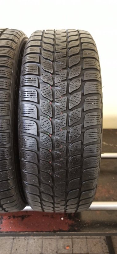 Bridgestone Blizzak 195/60 R16 89H 5,5 – 6 mm (Bazarové)