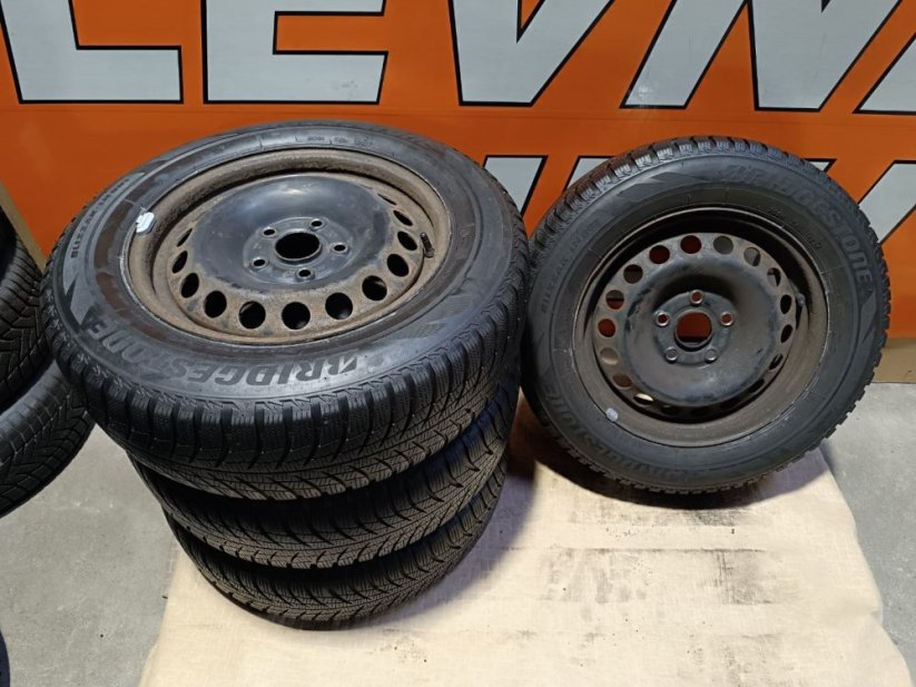 Zimní kola Volkswagen 5x112, ET47, pneu 195/65 R15
