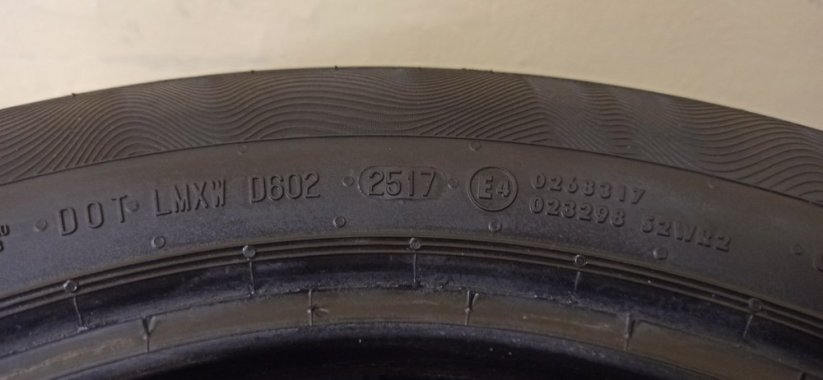 Continental PremiumContact 5 205/60 R16 92V 4,5 mm (Použité)