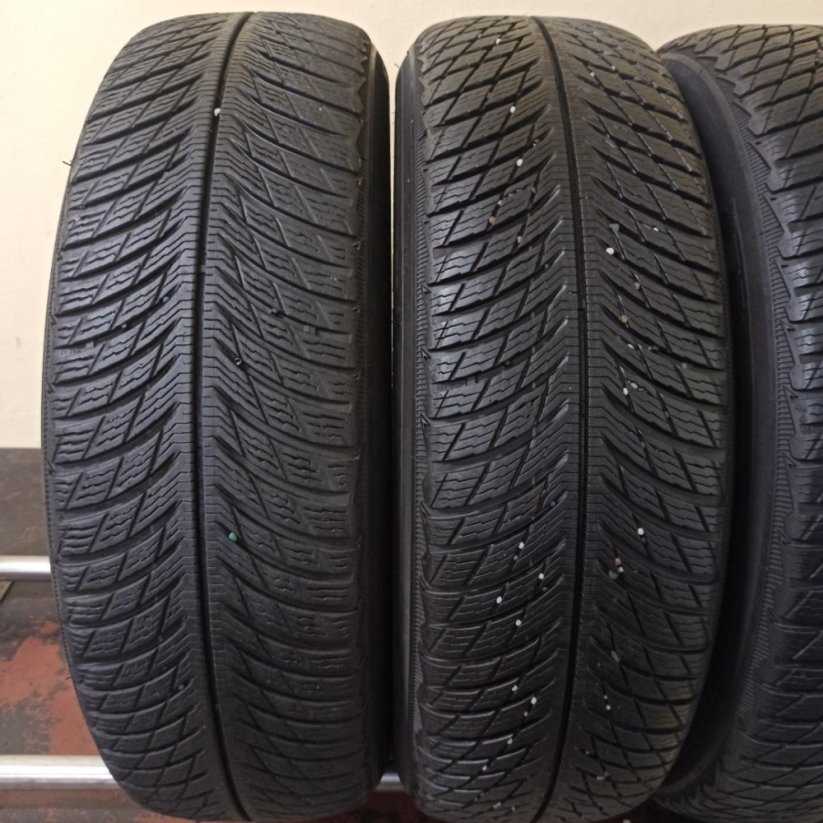 Michelin Pilot Alpin 5 215/65 R17 99H 4,5 - 6,5 mm (Použité)