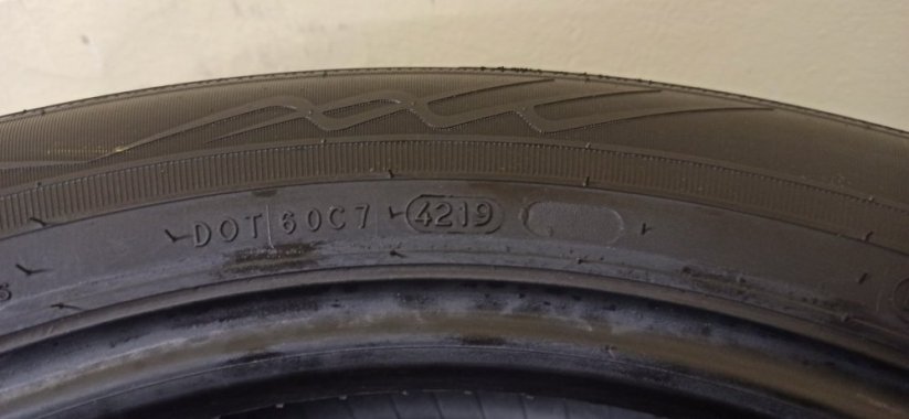 Nokian WR A4 XL 225/55 R17 101V 5,5 - 6,5 mm (Bazarové)
