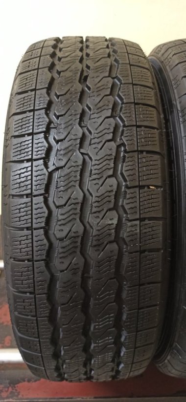 Radar Argonite Alpine 225/55 R17C 109/107T 7,5 mm (Bazarové)