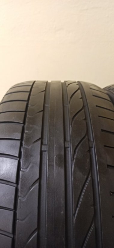Bridgestone Potenza RE050A 235/45 R18 94W 4,5 mm (Použité)