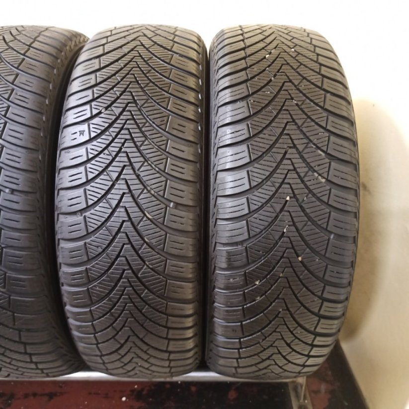 Kumho Solus 4S HA32 SUV 205/55 R19 97V 5 - 5,5 mm (Použité)