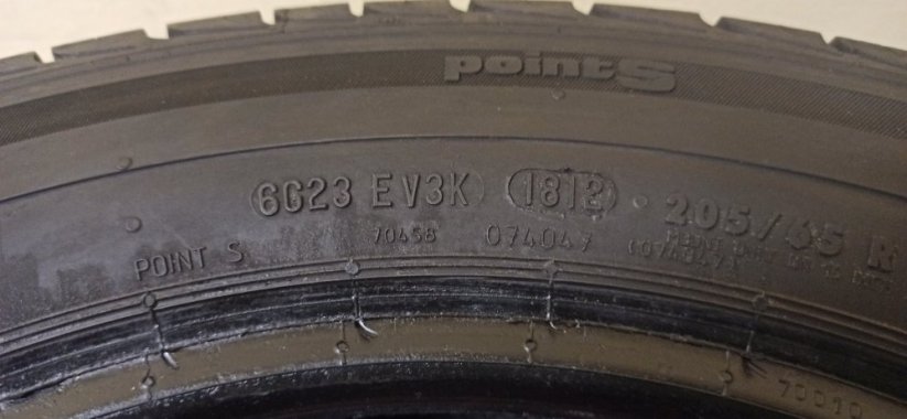 PointS 205/65 R16C 107/105T 1x 5,5mm a 1x 4,5-5mm (Použité)