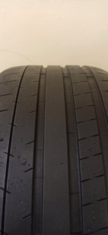 Michelin Pilot Super Sport 255/35 R19 96Y 4,5-5 mm (Použité)