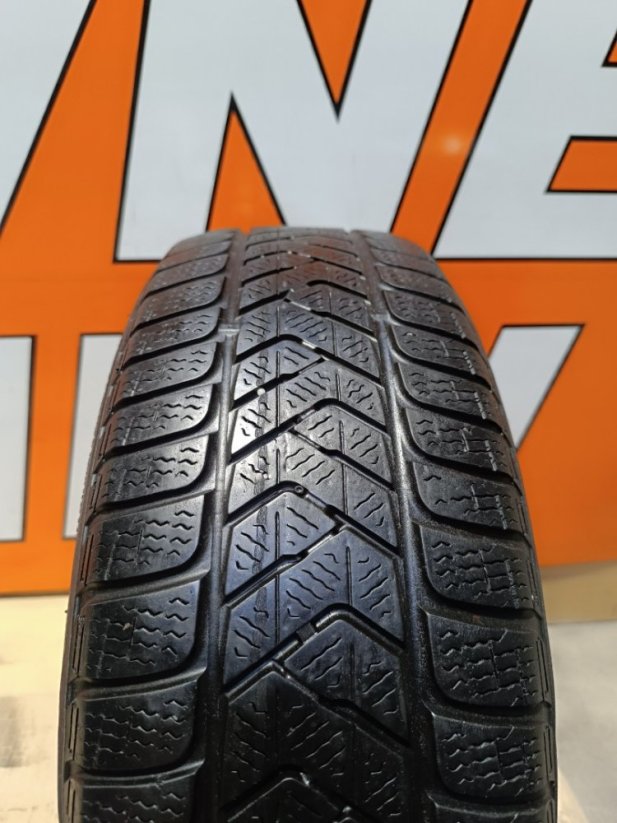 Volkswagen Sharan, Tiguan + zimní pneu 215/65 R16