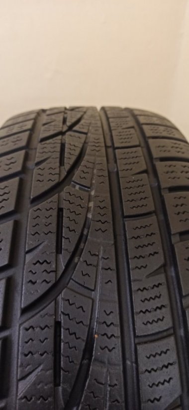 Hankook Winter icept evo 205/60 R16 96H 5 - 5,5mm (Použité)