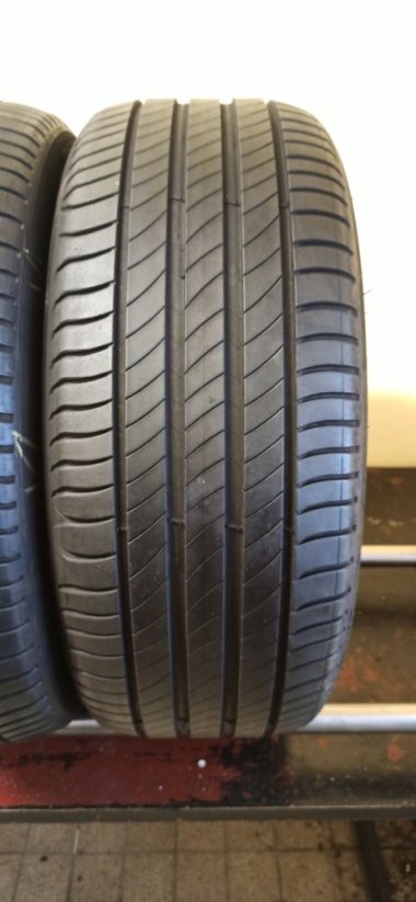 Michelin Primacy 4 235/45 R18 98Y 5mm (Použité)