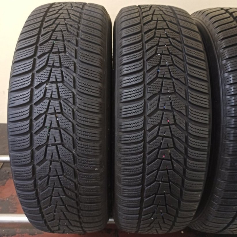 Hankook Winter icep 215/65 R17 103V 6,5 - 7,5 mm (Bazarové)