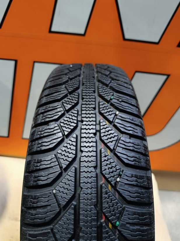 Zimní kola Toyota Aygo 4x100 ET35 pneu 165/60 R15