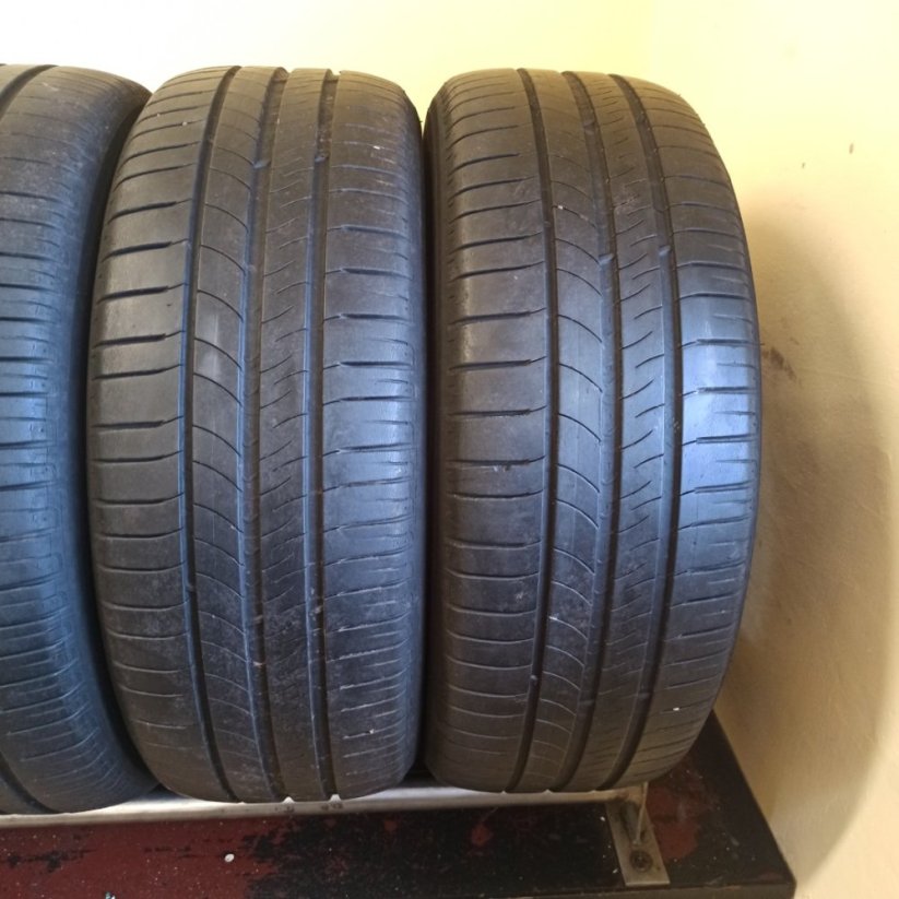 Michelin Energy Saver 205/55 R16 91V 4,5 mm (Bazarové)