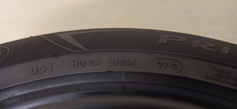 Michelin 205/55 R17 91W 3,5-4mm (Bazarové)