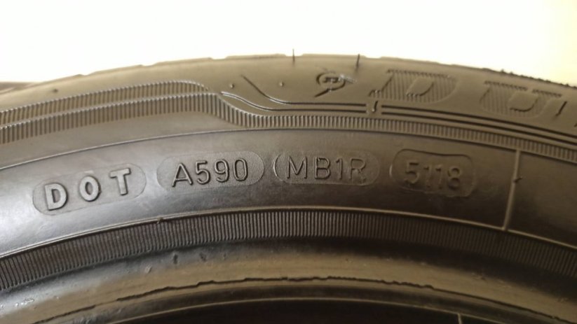 Dunlop 185/60 r15 + 165/65 r15 dvourozměrné (Použité)
