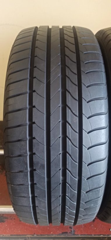 Goodyear Efficient Grip 215/50 R17 91V 5,5 mm (Bazarové)