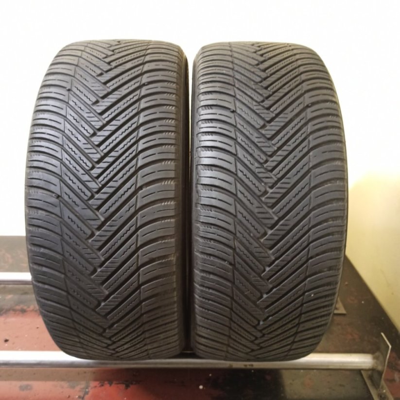 Hankook Kinergy 4S2 235/45 R18 98Y 4 - 5 mm (Použité)