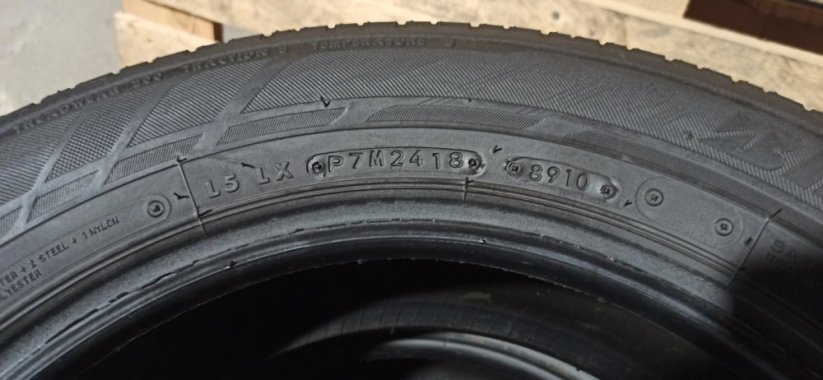 Bridgestone 185/65 R15 88T 4,5mm (Bazarové)