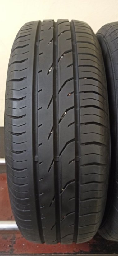 Continental ContiPremium 195/65 R15 91H 5,5-6,5 mm (Použité)