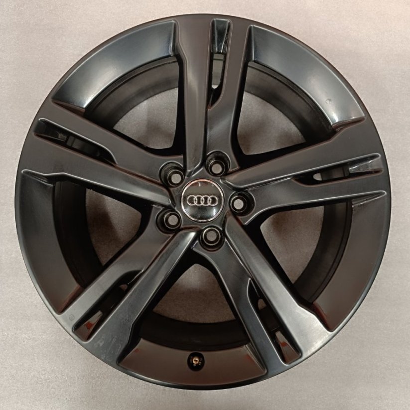 Originální alu kola na Audi A6, S6, 8Jx19'' , ET39