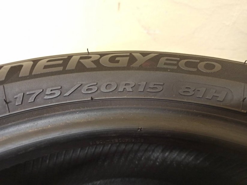 Hankook 175/60 R15 81H 5,5mm (Použité)