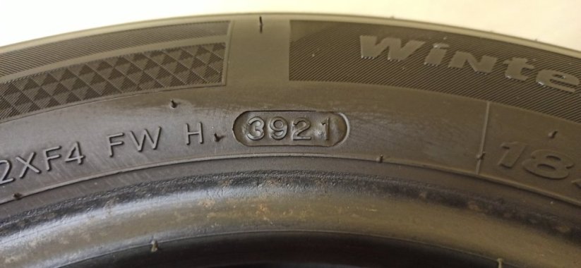Hankook Winter icept RS 2 185/60 R14 82T 7 mm (Použité)