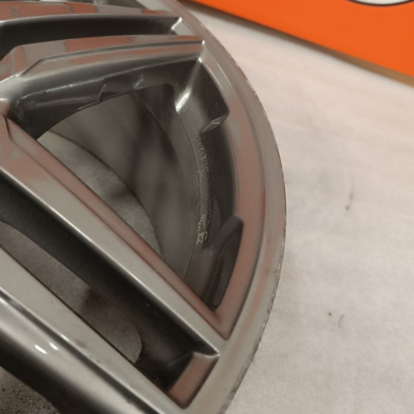 Alu kola CMS 8Jx18'' , R18 , 5x114,3 , ET45