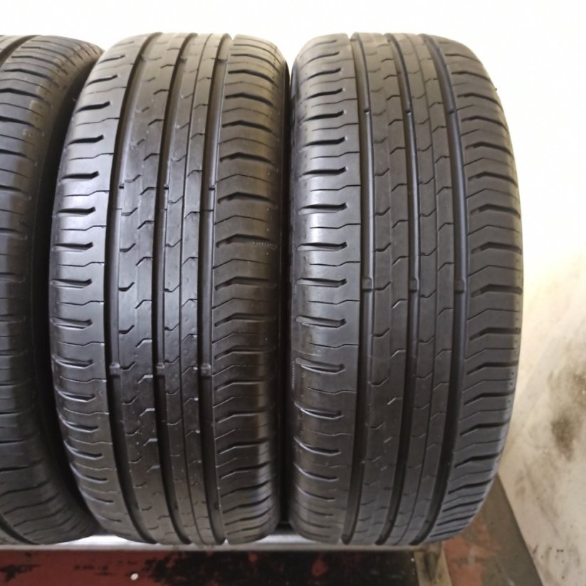Continental 185/55 R15 82H 6,5mm (Bazarové)