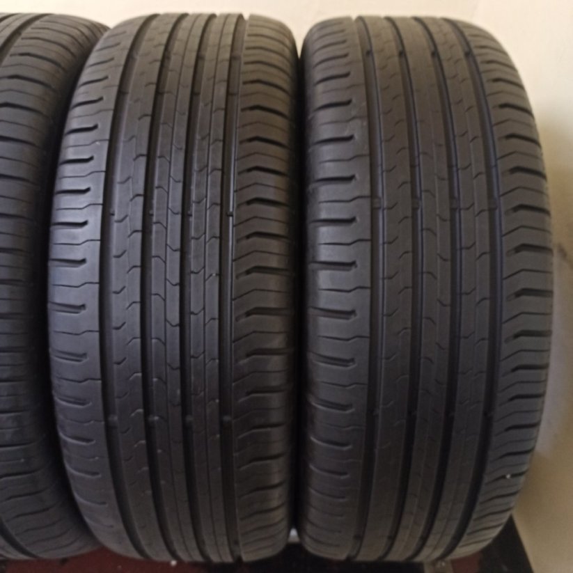 Continental Conti Eco 215/55 R17 94V 5,5 - 6,5 mm (Bazarové)