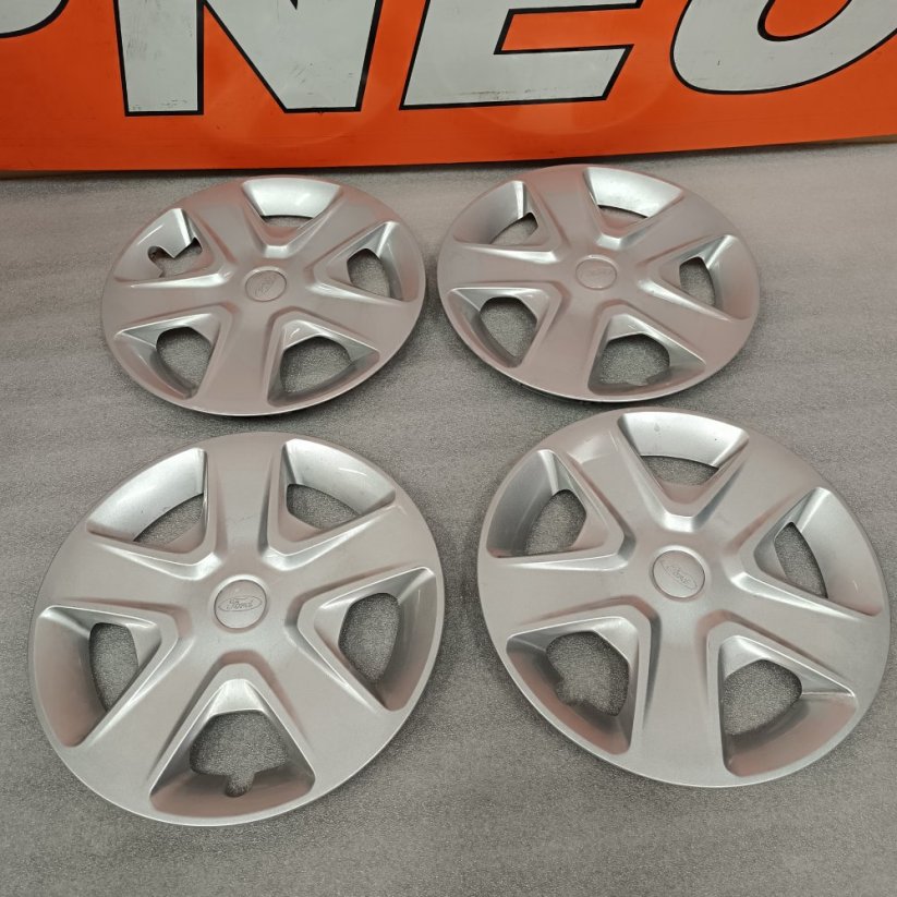 Poklice Ford Fiesta 16" (bazárove)