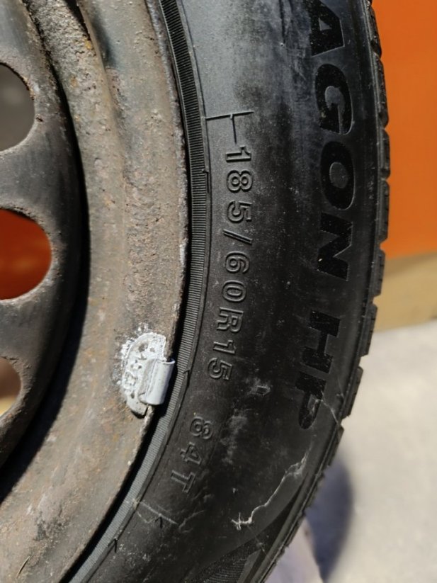 Zimní kola Opel Meriva 4x100, ET43 pneu 185/60 R15