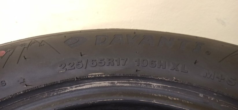 Davanti Wintoura SUV+ 225/65 R17 106H 8,5 mm (Použité)