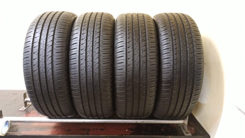 Goodyear Efficient Grip 225/55 R18 102V 6,5 mm (Použité)