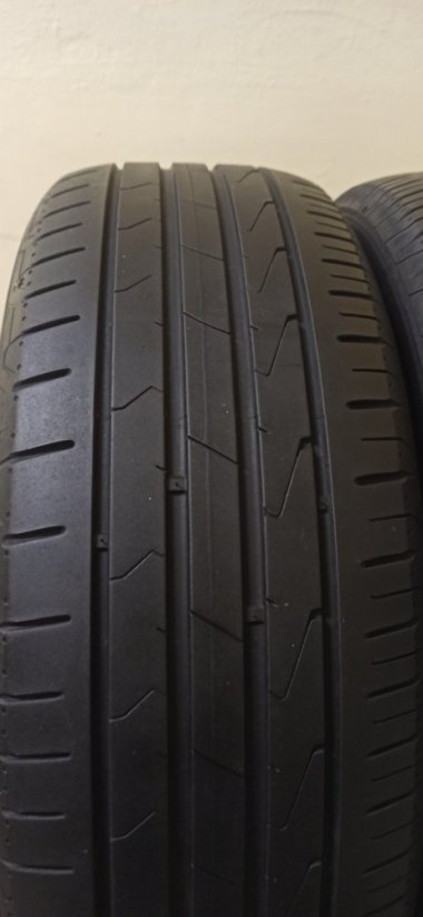 Hankook 205/60 R16 92H 4,5mm (Bazarové)