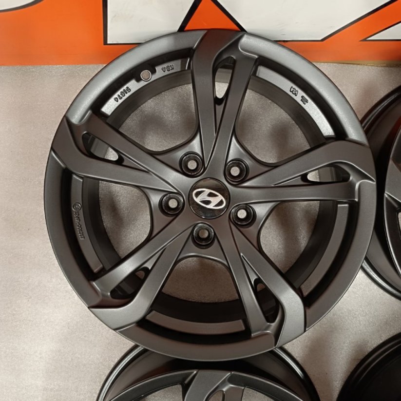 Originální alu kola Hyundai Santa Fe 7Jx17'' ET47