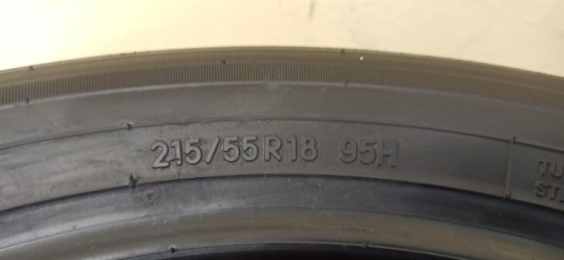 Toyo 215/55 R18 95H 7,5mm TOP STAV NEJETÉ (Bazarové)
