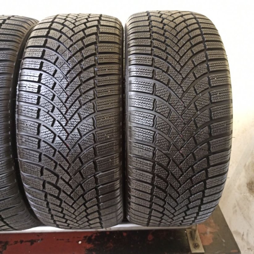 Bridgestone 225/45 R18 95V 7,5mm (Bazarové)