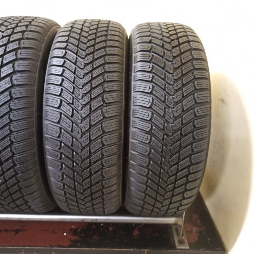 Davanti Alltoura 4 Seasons 195/65 R15 91V 7-7,5mm (Použité)