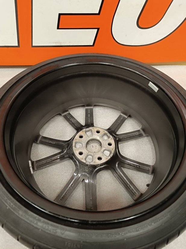 Originál kola Audi A3 a S3, 8x19" ET49, 235/35 R19