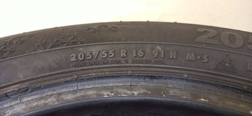 Semperit Speed-Grip 3 205/55 R16 91H 4,5 - 5 mm (Bazarové)